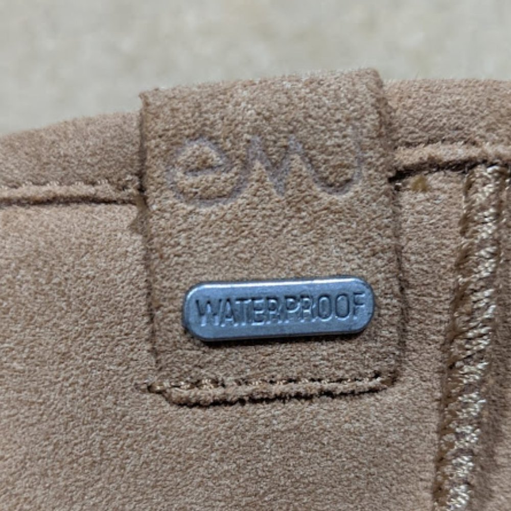 Emu Winter Boots Sheepskin Lining, Suede Upper, Rubber Sole - Picture 6 of 6